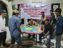Semarak HUT RI ke-81, Polisi dan Warga Kampung Rawa Kompak Gelar Lomba Karambol