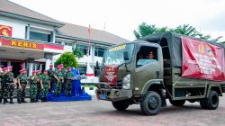 MARINIR PEDULI NTT, PANGKORMAR PERKUAT PEMULIHAN MASYARAKAT DENGAN PASUKAN ZENI, KESEHATAN DAN 3 TON BANTUAN SOSIAL
